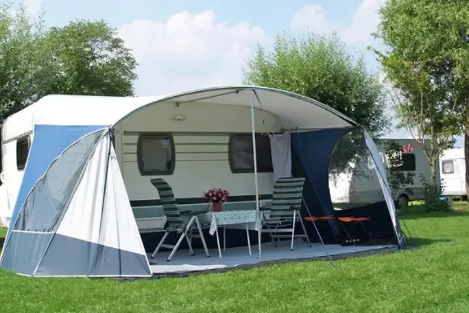 caravan-security-caravan-and-awning.webp