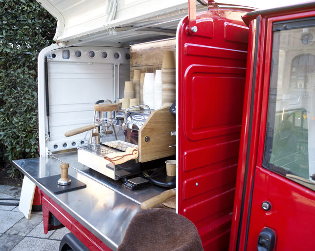 Mini food truck cafeteria