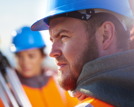 Use of safty helmats at work by workers