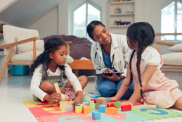 Children play therapy therapist consultation